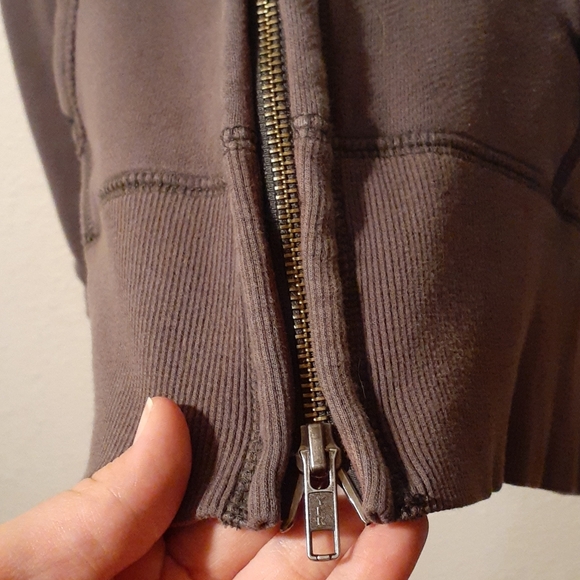 District Grey Pittbull Zip Up Jacket, Size S - Picture 7 of 8